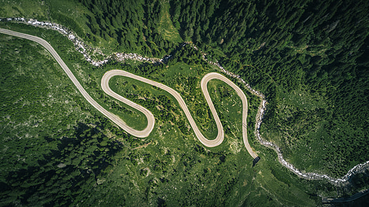 Transfagarasan by Drone thumbnail