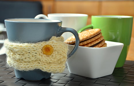 blue muf beside bowl with biscuits thumbnail
