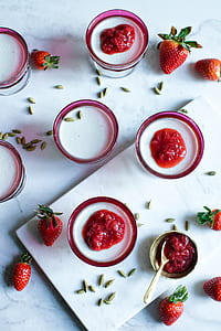 strawberries lot thumbnail