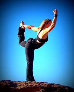 woman wearing black pants thumbnail