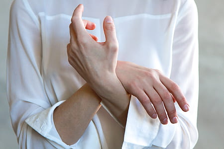 Women's White Long-sleeved Top thumbnail