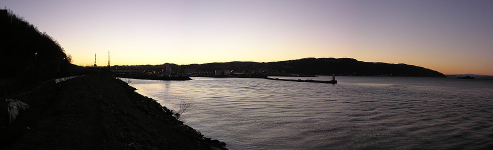 Panoramic across the bay thumbnail