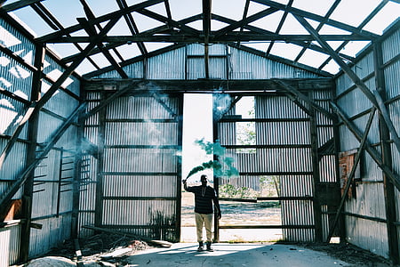 man using paint smoke bomb thumbnail
