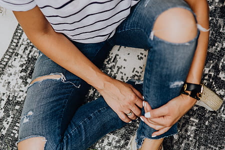 Close up fashion details - stylish young woman thumbnail