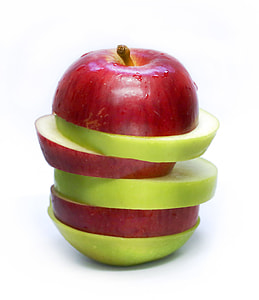 sliced red and green apples thumbnail