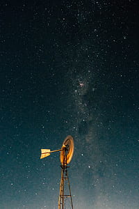 brown tower with stars thumbnail