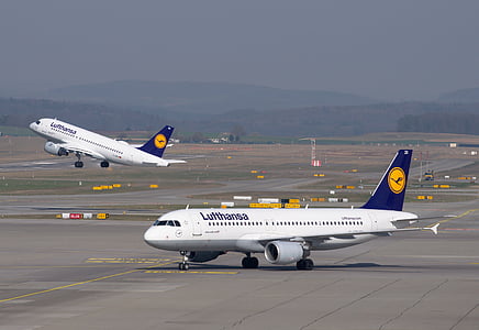 photo of blue and white Lufthansa airplane on airline thumbnail