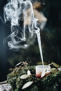 Candle and wreath thumbnail