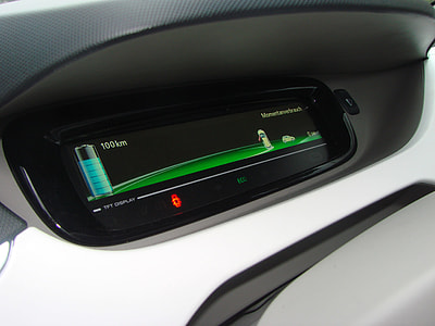 black digital speedometer showing 100 km thumbnail