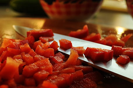 red slice fruits thumbnail