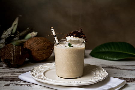 smoothie serve on clear drinking glass thumbnail