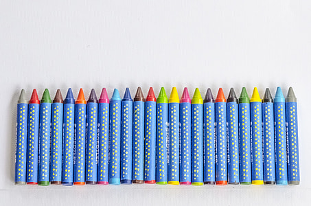 assorted crayons thumbnail