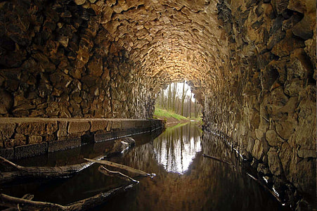 water inside tunnel thumbnail