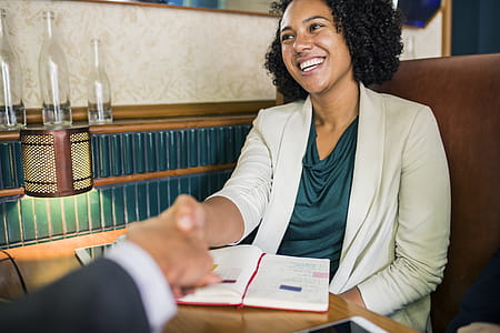 Woman Shaking Hands thumbnail