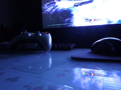 white game controller thumbnail