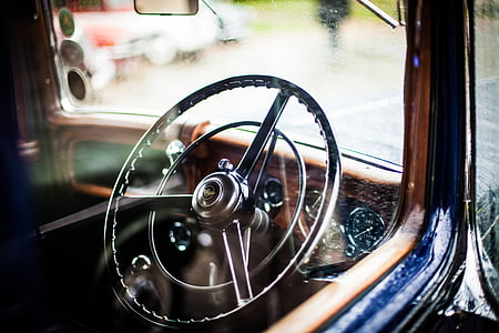 black vehicle steering wheel thumbnail