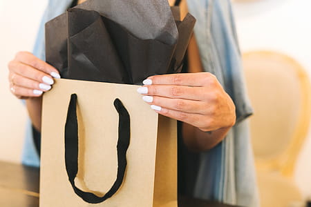Shopping Gift Wrap Photo thumbnail