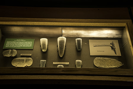 Stone Weapons in Tennessee Museum thumbnail