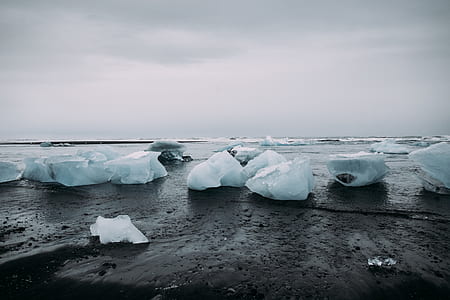 iceberg on shore thumbnail