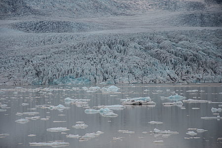 landscape photo of body of water thumbnail