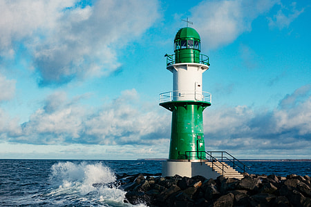 lighthouse warnemunde thumbnail