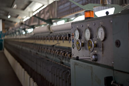 selective focus photography of industrial machine at daytime thumbnail