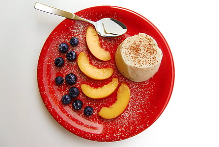sliced peaches and blueberries thumbnail