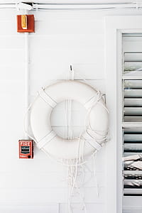 white wall paint room thumbnail