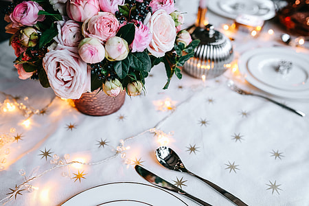 Christmas table decorations thumbnail