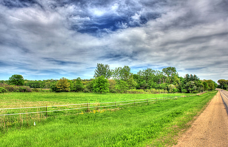 Landscape at the roadside in Southern Wisconsin thumbnail