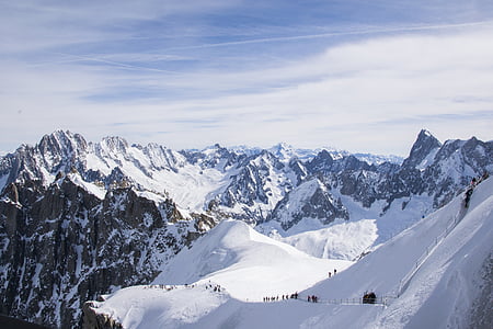 mountains covered with snow thumbnail
