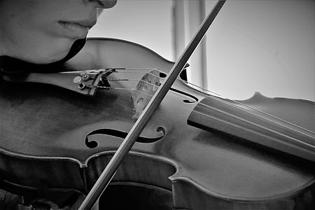 person playing violin thumbnail