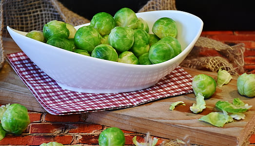 green vegetable on ceramic tray thumbnail