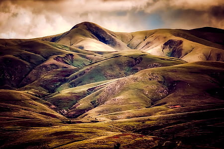 green and brown mountain photo thumbnail