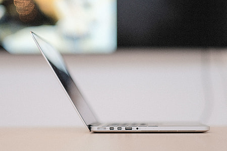 shallow focus photo of gray laptop computer thumbnail