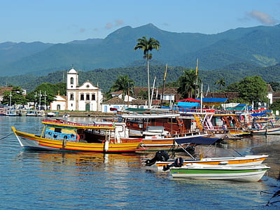 boats on dock thumbnail
