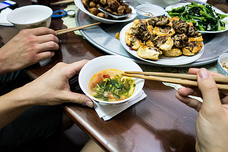 Eating Vietnamese fish soup thumbnail