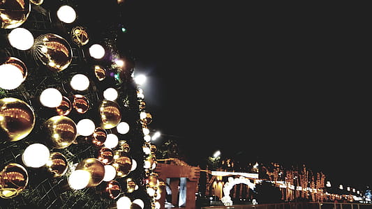 Assorted-color Bauble thumbnail