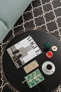 Top view of black table with 2018 calendar agenda thumbnail