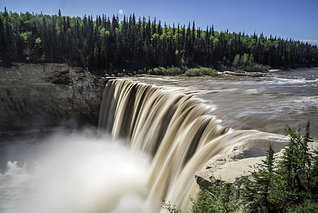Full View of the Beauty of Alexandria Falls thumbnail