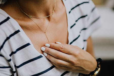 Close up fashion details - stylish young woman thumbnail