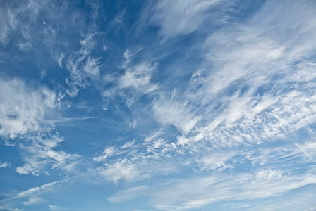 cirrus clouds on sky thumbnail