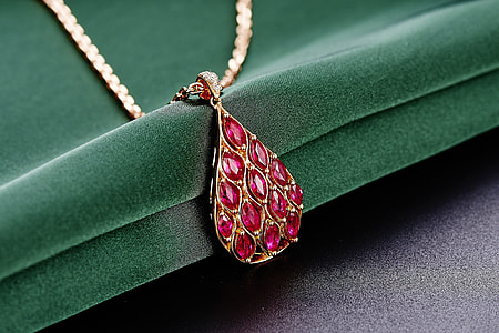 tourmaline gold necklace thumbnail
