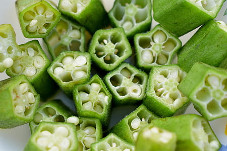 slice okra vegetables thumbnail