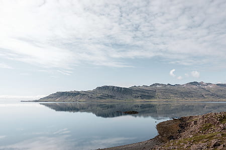 island beside body of wataer thumbnail