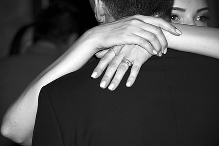 woman wearing silver-colored ring thumbnail