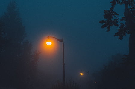 street lights turned on thumbnail