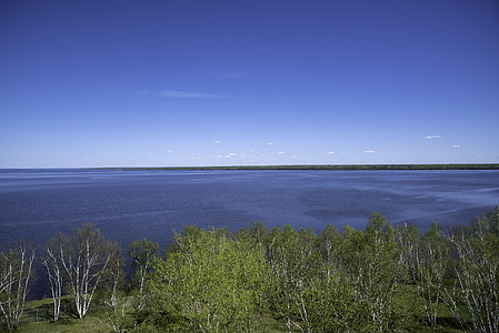 View of Lake Winnipeg from the Observation tower at Hecla Provincial Park thumbnail