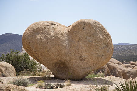 heart-shaped brown rock formation thumbnail