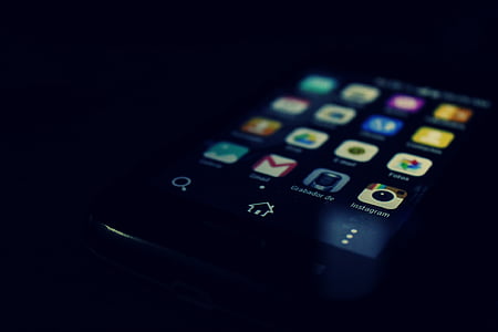 black Android smartphone thumbnail